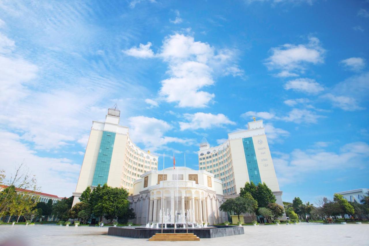 Hong Van Grand Hotel Mong Cai ภายนอก รูปภาพ