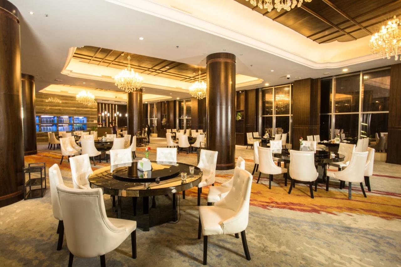 Hong Van Grand Hotel Mong Cai ภายนอก รูปภาพ