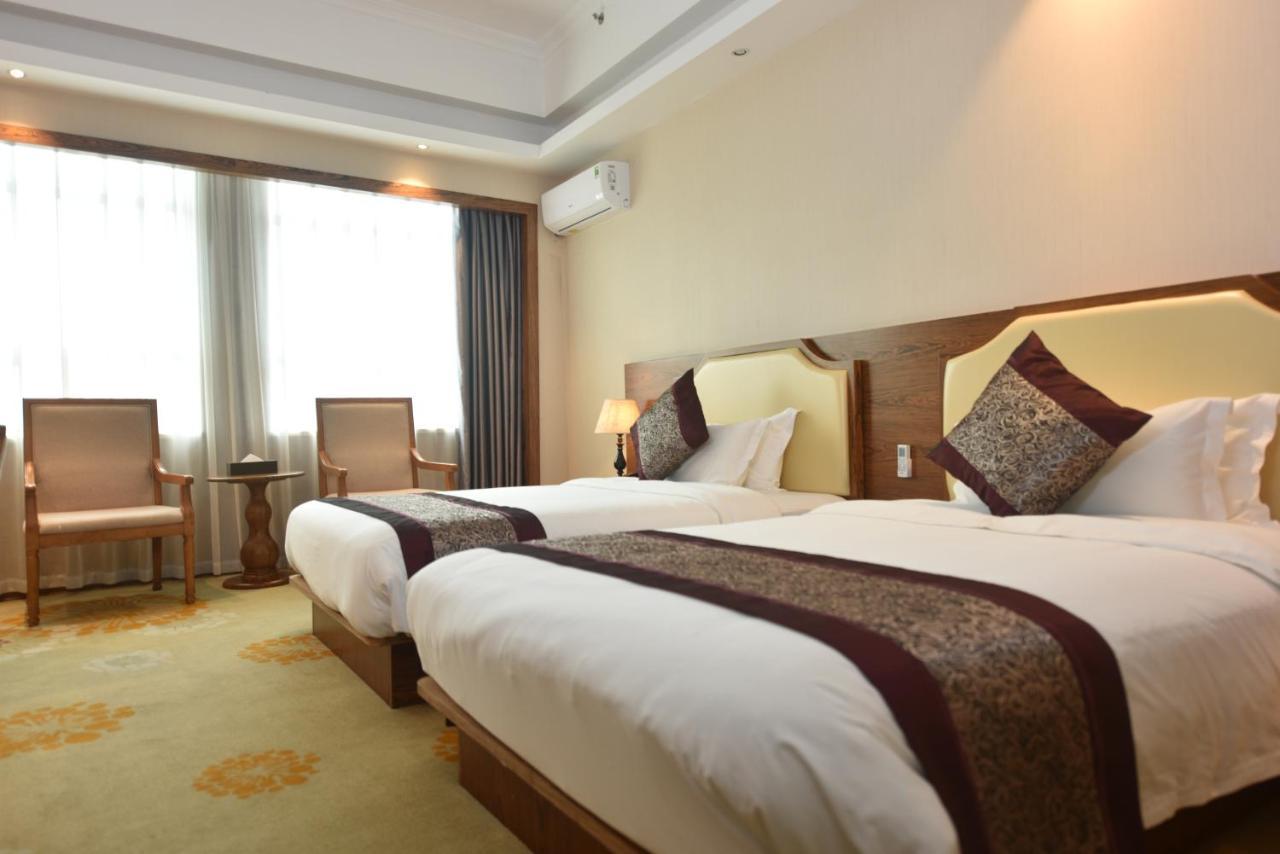Hong Van Grand Hotel Mong Cai ภายนอก รูปภาพ