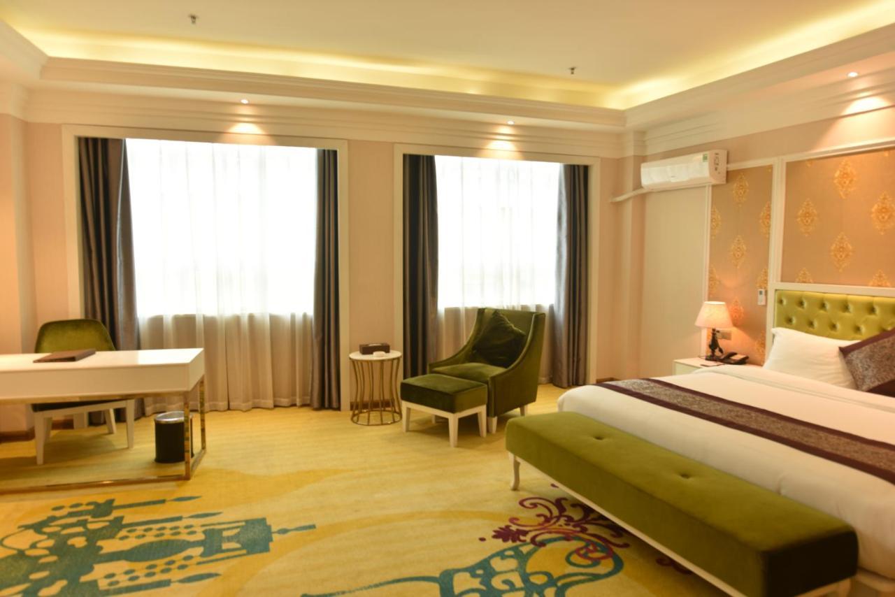 Hong Van Grand Hotel Mong Cai ภายนอก รูปภาพ