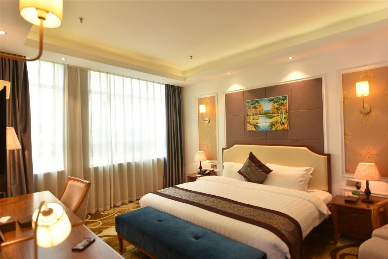 Hong Van Grand Hotel Mong Cai ภายนอก รูปภาพ